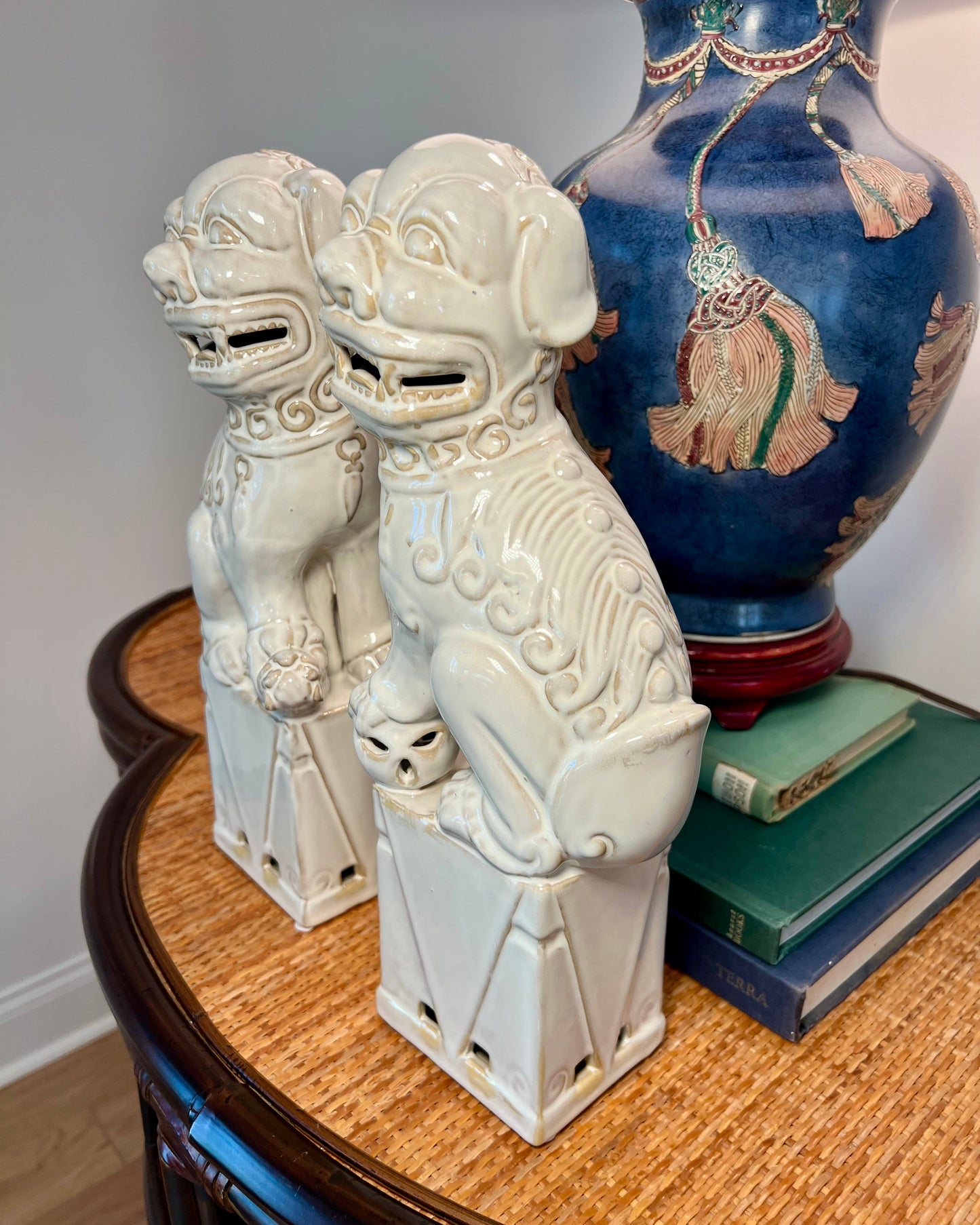 Pair Foo Dogs