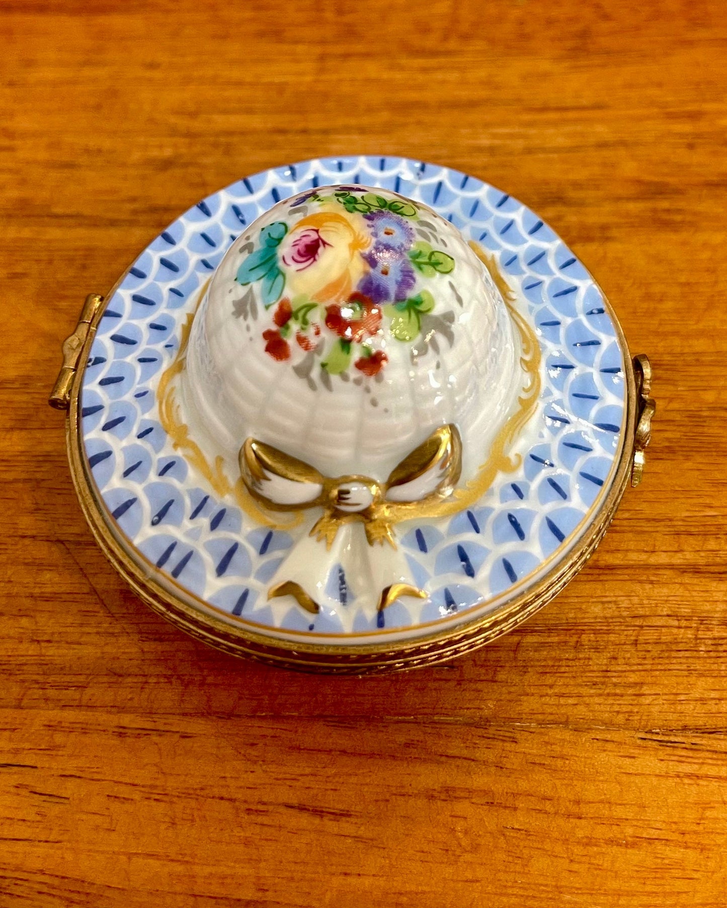 Limoges Hat Bonnet Trinket Box