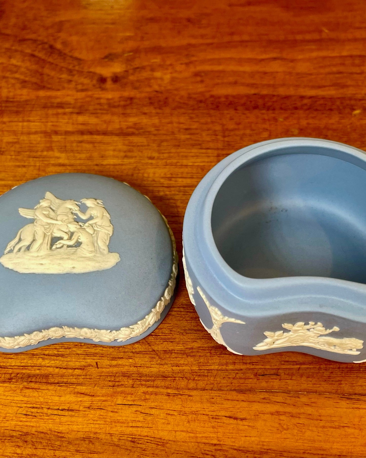 Vintage Wedgwood Jasperware Trinket Box