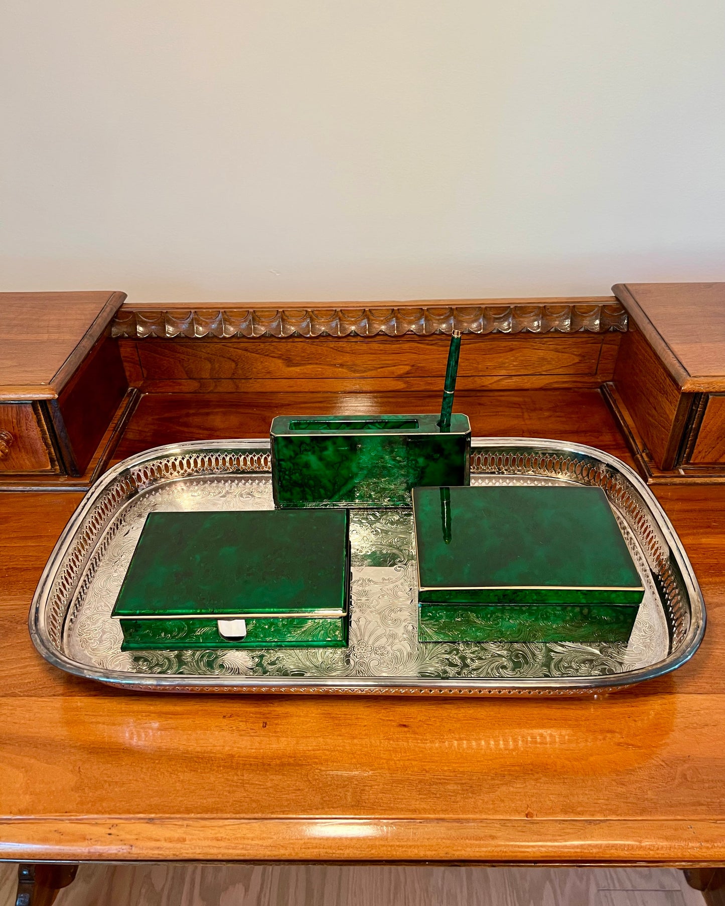 Malachite Lacquer Desk Set