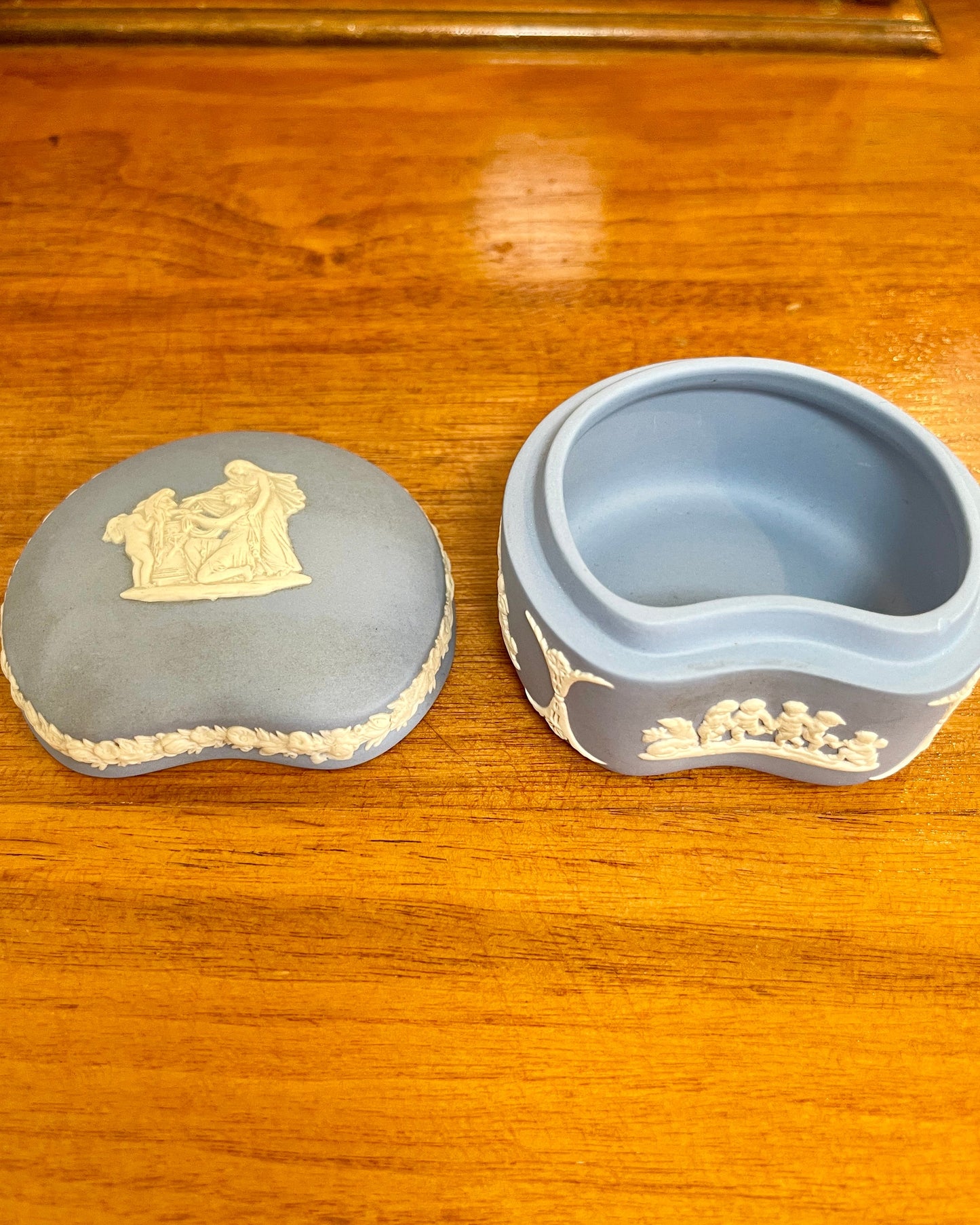 Vintage Wedgwood Jasperware Trinket Box